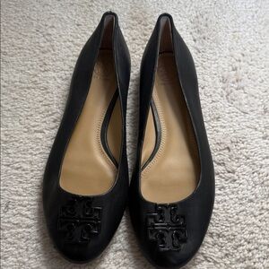 Tory Burch Black Leather Flats with Logo Accent